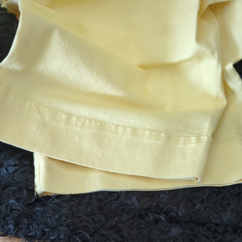 Code Bleu Light Yellow Women's Bermuda Shorts - Picture 11 of 11